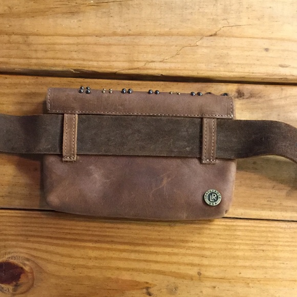 New Leatherock Wyatt Latitude Brown Belt Bag - Picture 6 of 7
